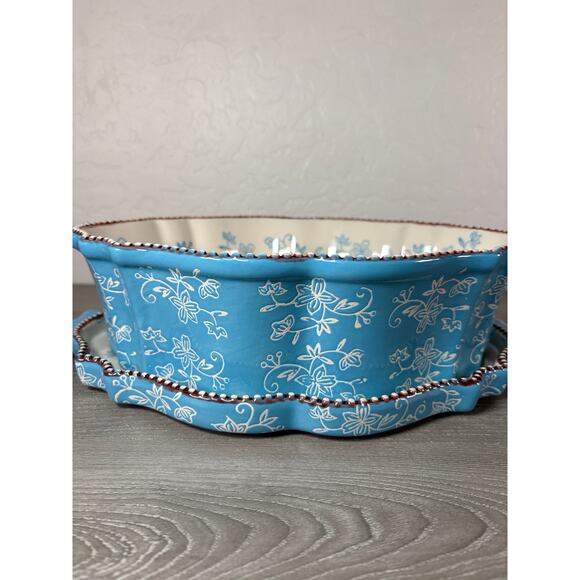 Temp-tations by Tara Oval Baker Dish w Deep Lid Tray Scalloped Blue Floral Lace - Picture 7 of 7